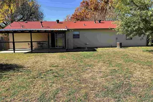 713 N Rhomberg, Burnet, TX 78611 - Photo 19