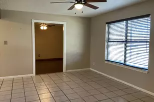 713 N Rhomberg, Burnet, TX 78611 - Photo 3