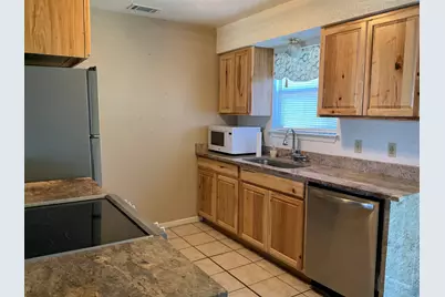 713 N Rhomberg, Burnet, TX 78611 - Photo 7