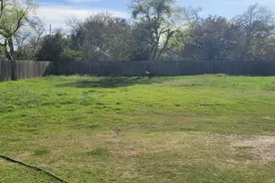 207 Munro St, Liberty Hill, TX 78642 - Photo 1