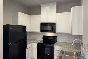 107 Peruna St, Marble Falls, TX 78654 - Photo 3