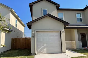 107 Peruna St, Marble Falls, TX 78654 - Photo 1