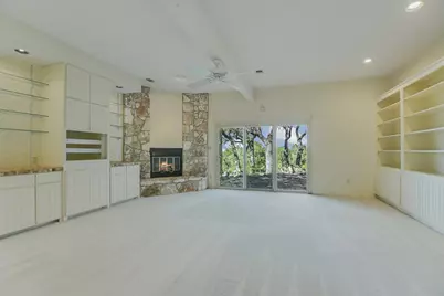 900 Sharp Rock, Horseshoe Bay, TX 78657 - Photo 5