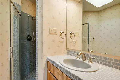 900 Sharp Rock, Horseshoe Bay, TX 78657 - Photo 25