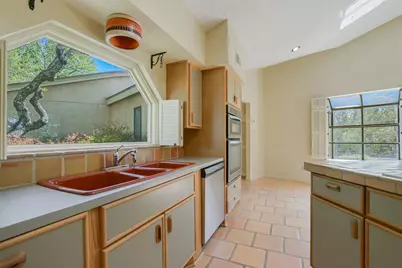 900 Sharp Rock, Horseshoe Bay, TX 78657 - Photo 13