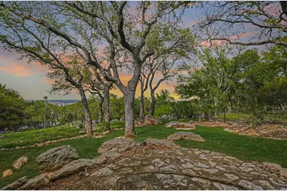 900 Sharp Rock, Horseshoe Bay, TX 78657 - Photo 31