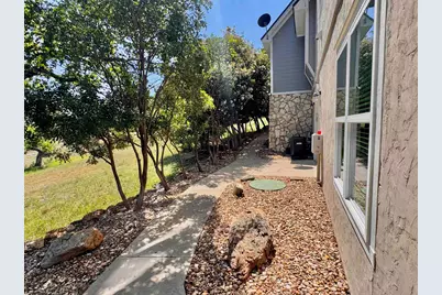 1606 Sapphire, Horseshoe Bay, TX 78657 - Photo 37