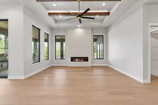 705 Trails Pkwy, Horseshoe Bay, TX 78657 - Photo 5