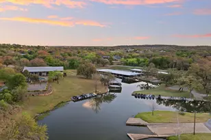 705 Trails Pkwy, Horseshoe Bay, TX 78657 - Photo 45