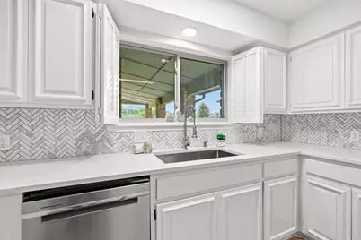 203 Longhorn, Horseshoe Bay, TX 78657 - Photo 33