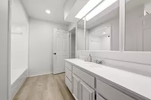 203 Longhorn, Horseshoe Bay, TX 78657 - Photo 23