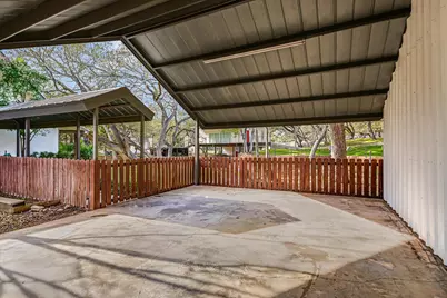 611 Thurman Cir, Kingsland, TX 78639 - Photo 25