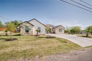 235 E Bluebriar Dr, Granite Shoals, TX 78654 - Photo 29