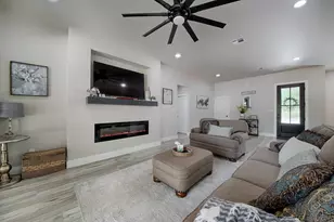 235 E Bluebriar Dr, Granite Shoals, TX 78654 - Photo 7