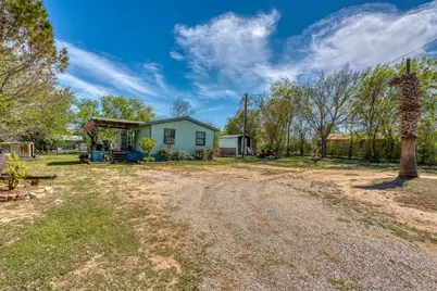 305 S N Avenue, Marble Falls, TX 78654 - Photo 21