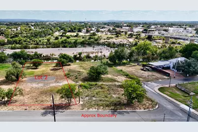 2 Walden Way, Llano, TX 78643 - Photo 7