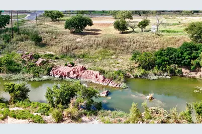 2 Walden Way, Llano, TX 78643 - Photo 11