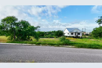 2 Walden Way, Llano, TX 78643 - Photo 5