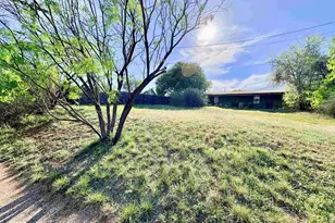 607 Lauderdale, Llano, TX 78643 - Photo 11