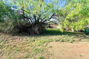 607 Lauderdale, Llano, TX 78643 - Photo 15