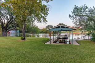 710 Sandy Harbor Dr, Horseshoe Bay, TX 78657 - Photo 9