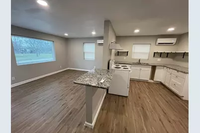 809 S Pierce Street, Burnet, TX 78611 - Photo 5