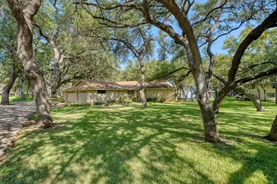 406 Lakeview Dr, Horseshoe Bay, TX 78657 - Photo 11