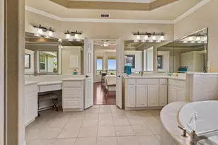 310 The Hills Rd, Horseshoe Bay, TX 78657 - Photo 11