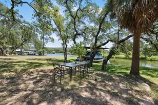 812 Co Rd 126, Kingsland, TX 78639 - Photo 21