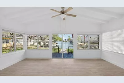 102 Cove Ln, Sunrise Beach, TX 78643 - Photo 11