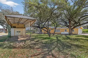 102 Cove Ln, Sunrise Beach, TX 78643 - Photo 5