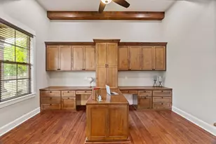 2703 Parkview Dr, Marble Falls, TX 78654 - Photo 5