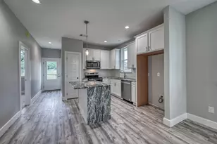 1915 Willow St, Kingsland, TX 78639 - Photo 5