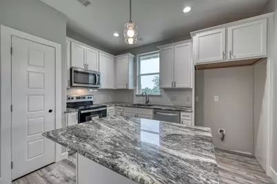 1915 Willow Street, Kingsland, TX 78639 - Photo 7