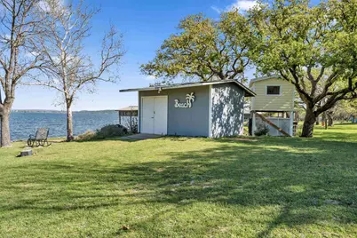 515 E Island Drive, Bluffton, TX 78607 - Photo 31