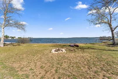 515 E Island Drive, Bluffton, TX 78607 - Photo 31