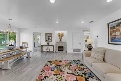 515 E Island Drive, Bluffton, TX 78607 - Photo 7