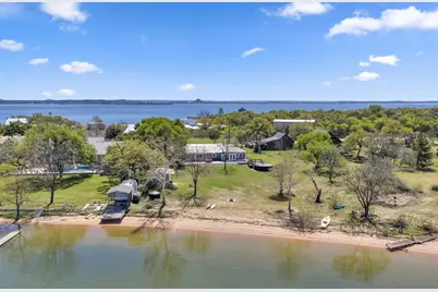 515 E Island Drive, Bluffton, TX 78607 - Photo 33