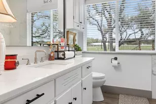 639 E Hwy 71, Llano, TX 78643 - Photo 21