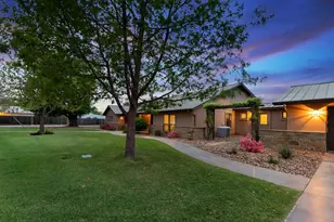 348 Carlson Cir, Buchanan Dam, TX 78609 - Photo 3