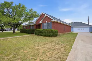 203 Crestview Dr, Johnson City, TX 78636 - Photo 41