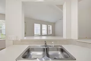 203 Crestview Dr, Johnson City, TX 78636 - Photo 17