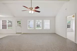 203 Crestview Dr, Johnson City, TX 78636 - Photo 7