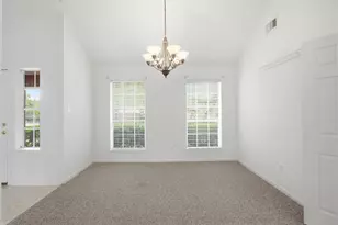 203 Crestview Dr, Johnson City, TX 78636 - Photo 5