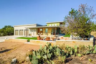 125 W Granite Oaks Dr, Burnet, TX 78611 - Photo 3