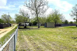 1101 E College, Llano, TX 78643 - Photo 25