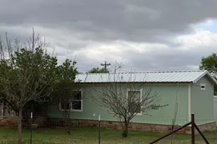 804 W College, Llano, TX 78643 - Photo 17