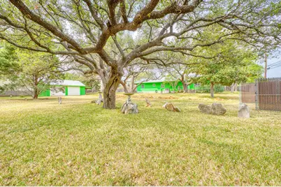 604 Elkhorn Drive, Kingsland, TX 78639 - Photo 13