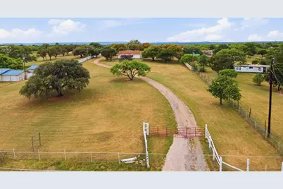 1651 Roselea Dr, Buchanan Dam, TX 78609 - Photo 7