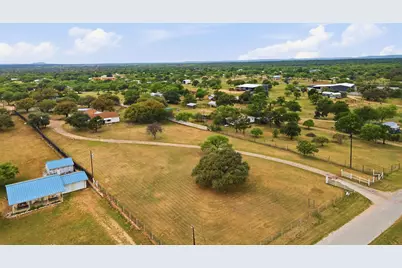 1651 Roselea Dr, Buchanan Dam, TX 78609 - Photo 9